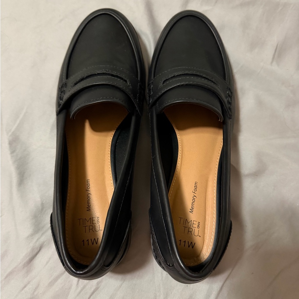 Time and Tru Women's Black Loafers